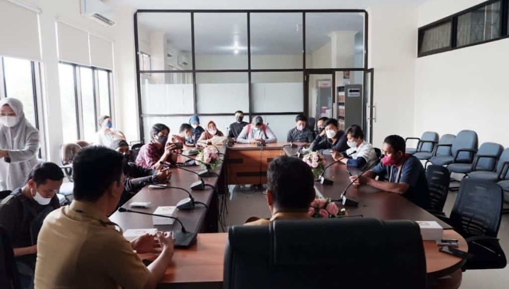 Plt Sekretaris DPRD Makassar Gelar Silaturrahmi dengan Awak Media